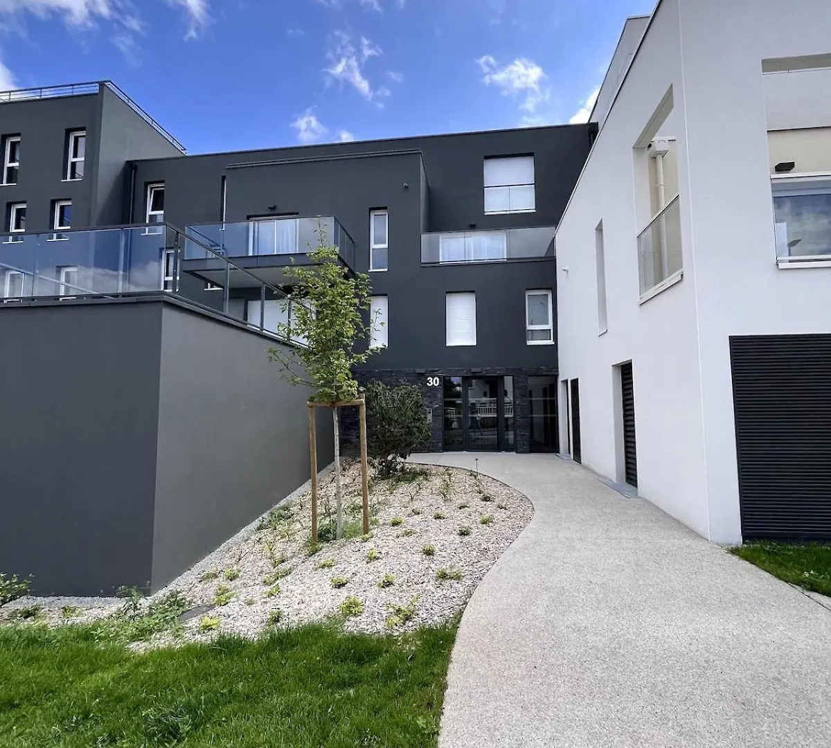 Le 30 - Vannes Station - 4 Pers Parking Damgan Frankrike